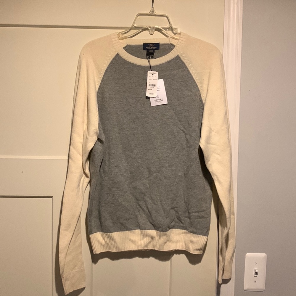 Brooks Brothers Gray Wool Sweater - NEVER WORN
